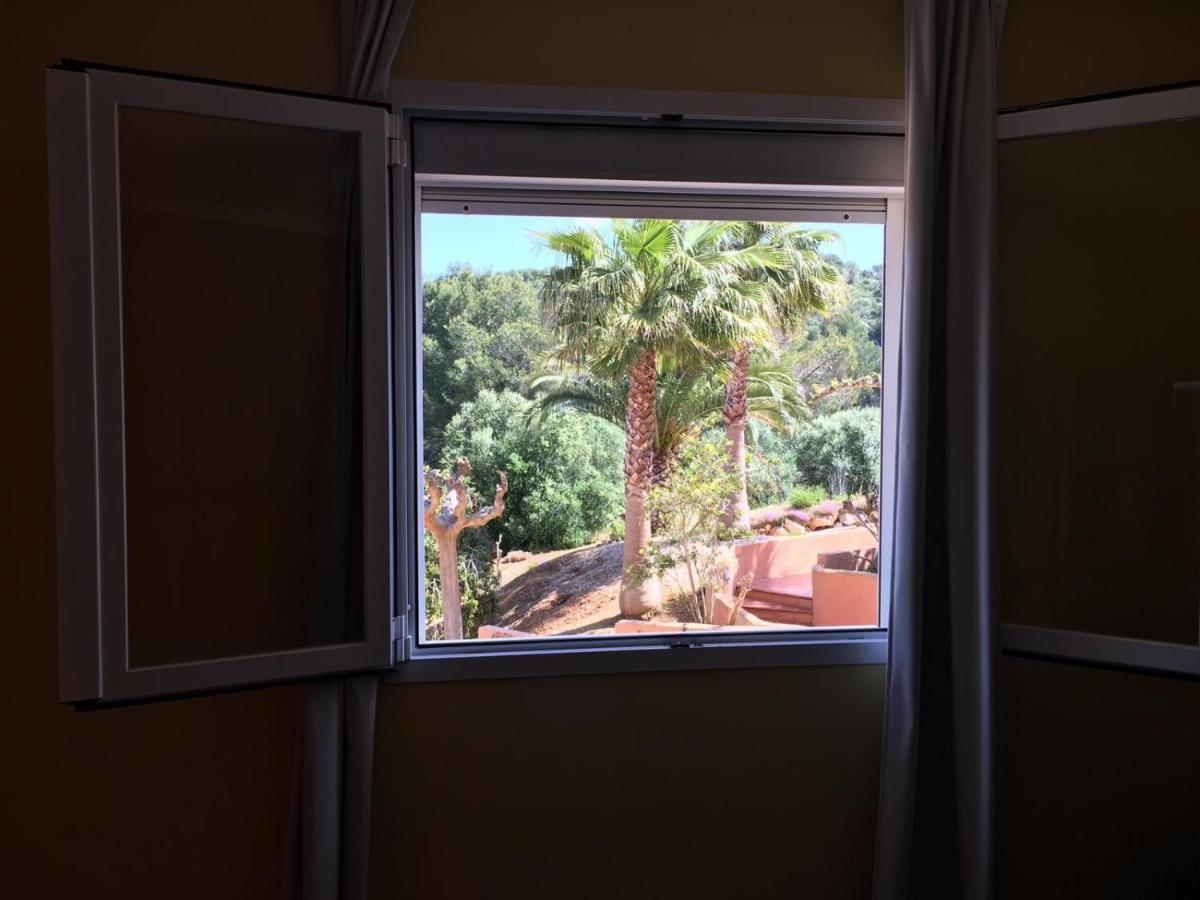 Son Bou By The Sea; Home With A Private Garden ภายนอก รูปภาพ